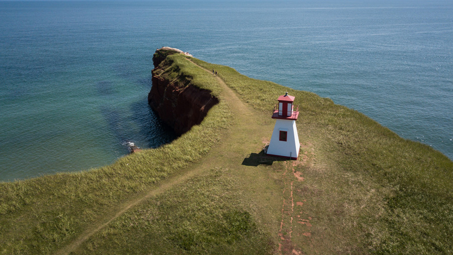 Îles-de-la-Madeleine : ce phare iconique est à vendre et les Madelinots veulent le racheter