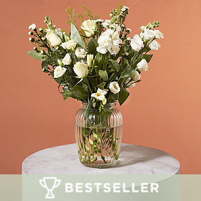 Sympathy Flowers From 19 99 Free Uk Delivery Serenata Flowers