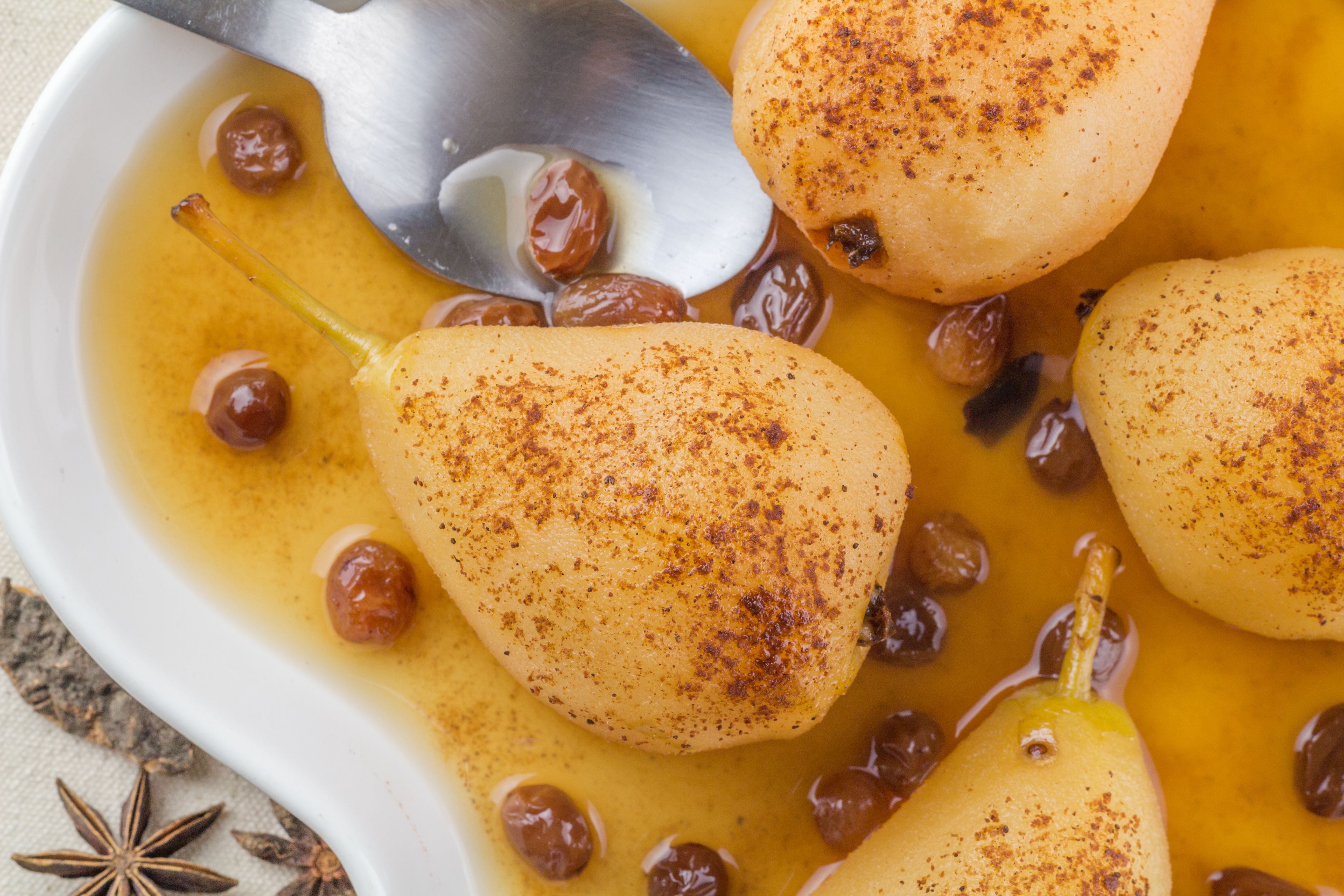 Recipe of pear poached in tea & vanilla - Healthy recipes