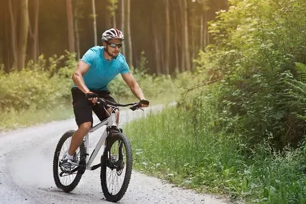 ride bicycle exercise for people with high blood pressure