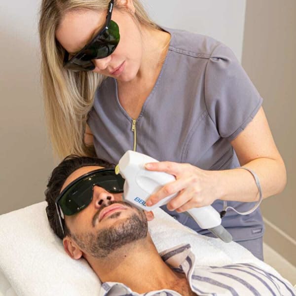 HIFU lifting for men at Soins et Beauté