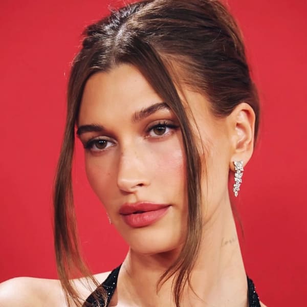 Hailey Bieber