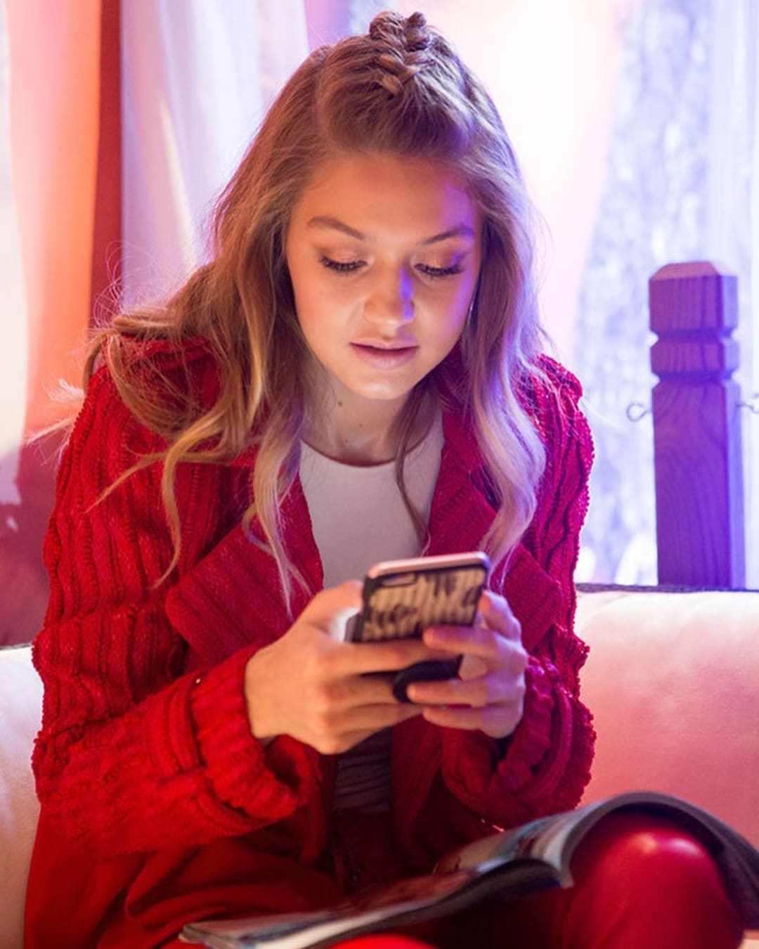 Gigi Hadid photo 9