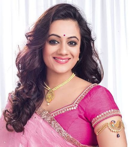 Spruha Joshi