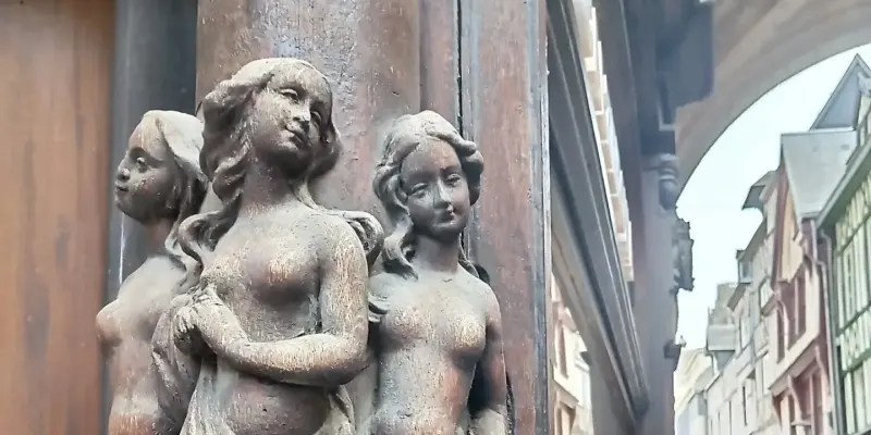 Rue du Gros-Horloge, Rouen