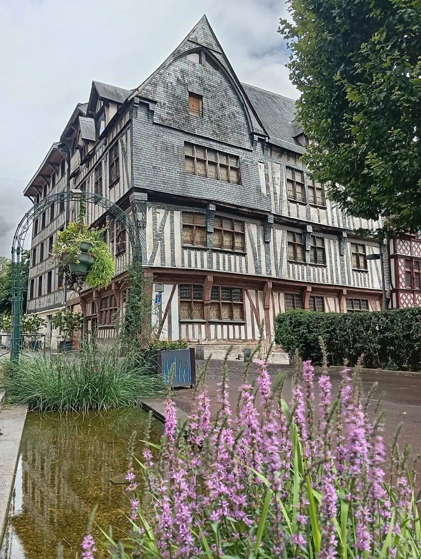 Rue Eau-de-Robec, Rouen — Photo par Rouenenphoto
