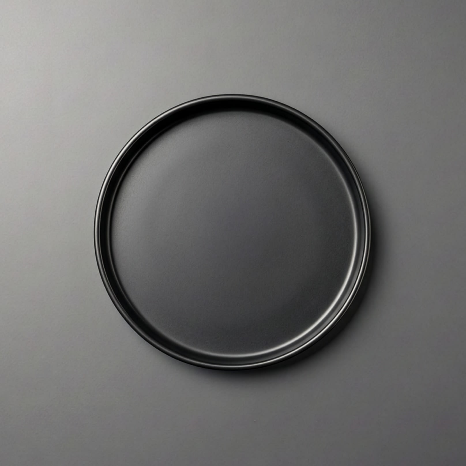 Halo Black Thin Rim Plate