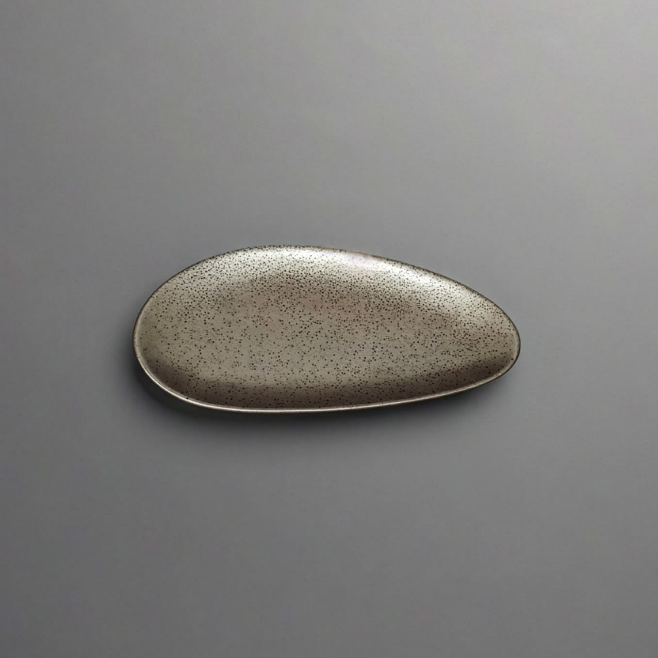 Riverstone Oval Plate
