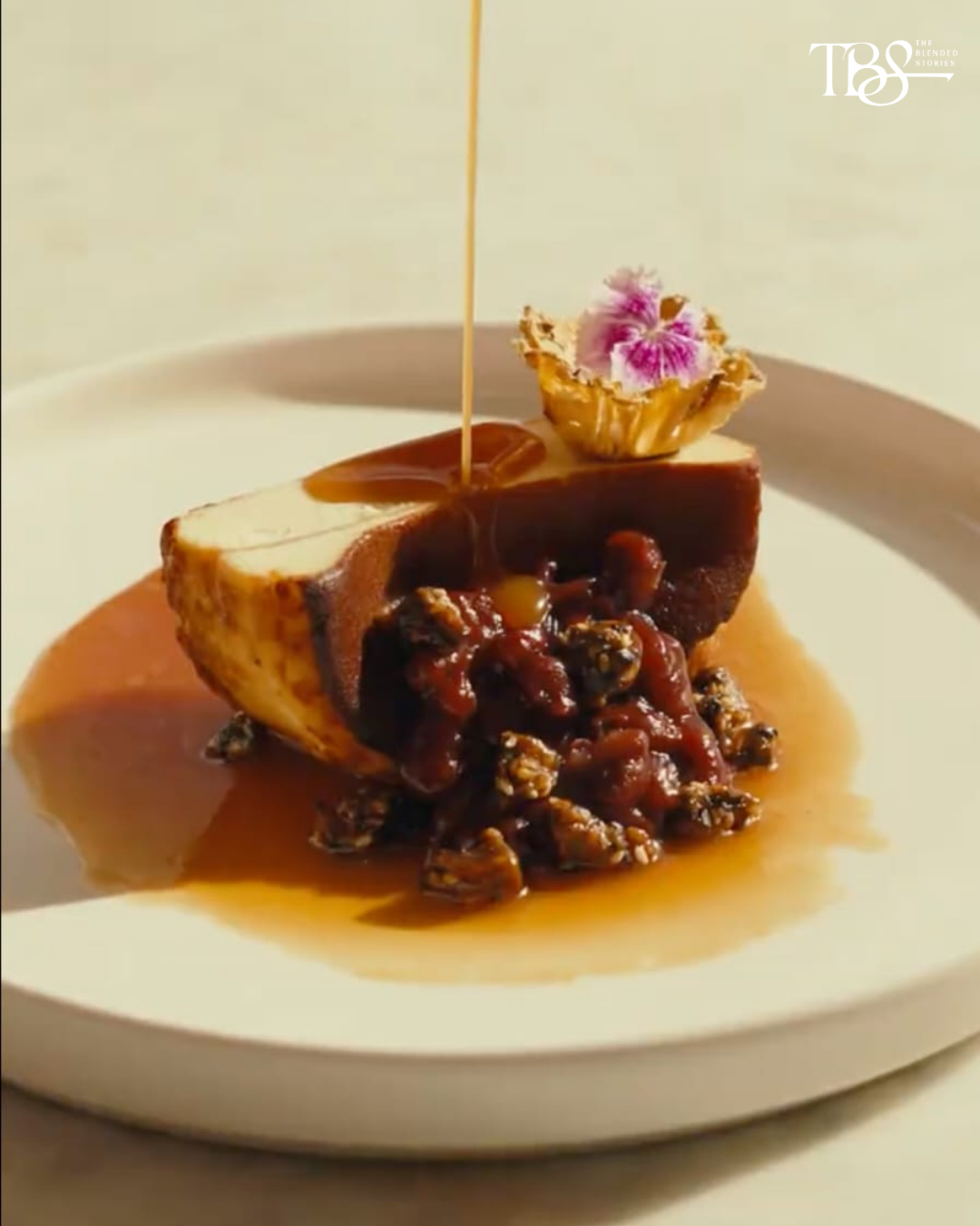 Gigi - Burnt Azuki Basque Cheesecake.