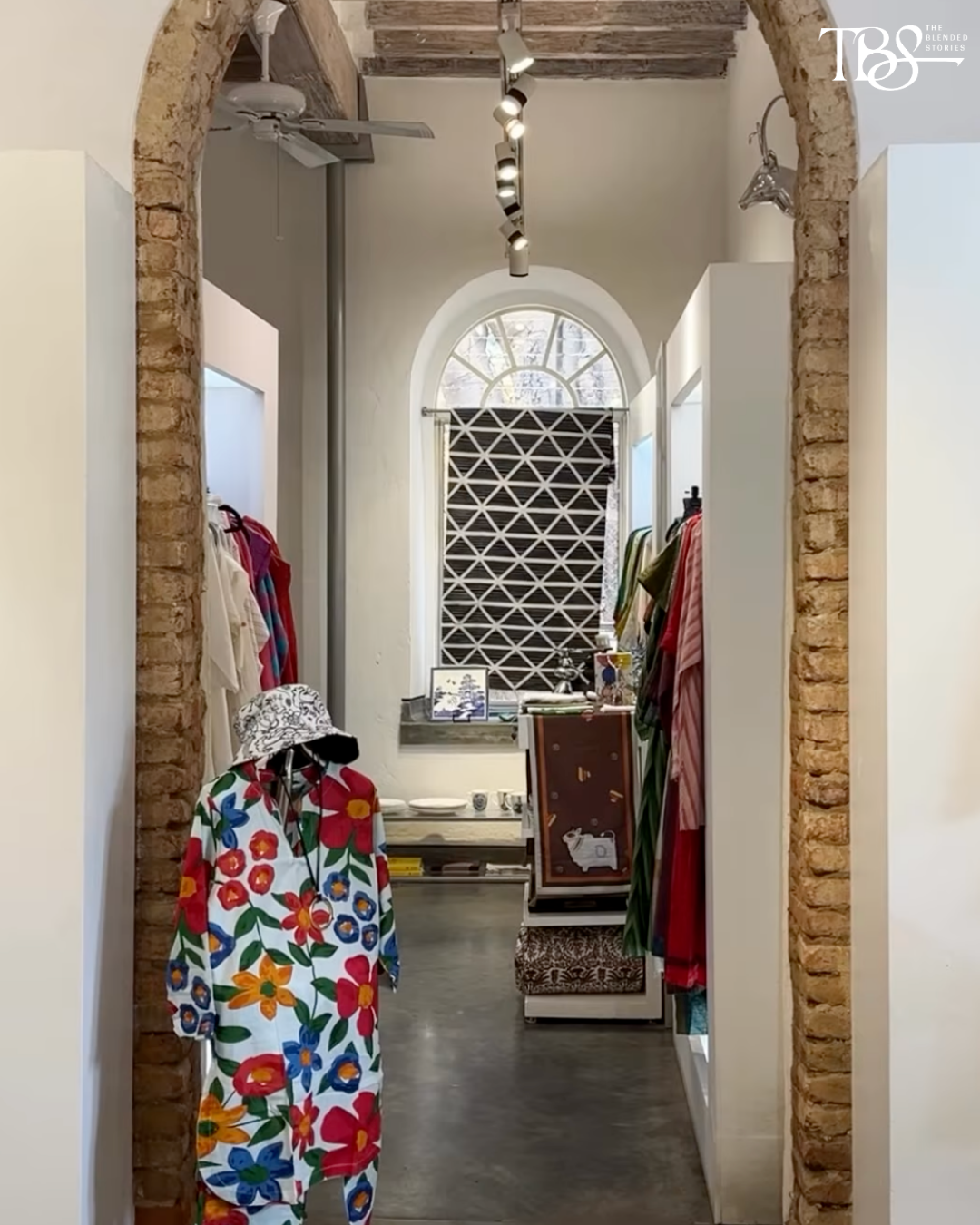 Cinnamon — A restored colonial bungalow in Halasuru that brings together Indian fashion, homeware, craft and design in an intimate heritage setting.