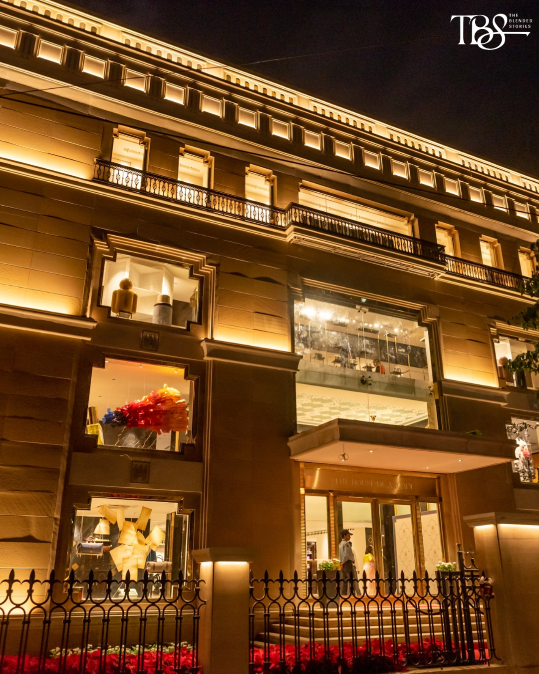 Angadi Heritage — A grand Jayanagar destination where Indian textiles, craftsmanship and contemporary luxury come together through striking architecture and interiors.