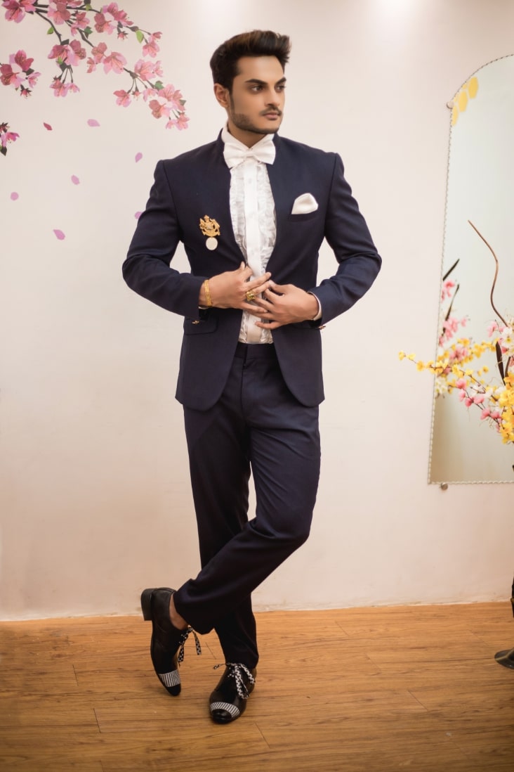 Timeless Victorian Suit, Men's Clothing