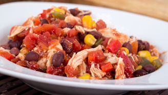 Diabetes-friendly recipe: chicken tenders with spicy tomatoes and black beans
