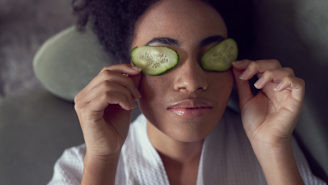 3 cool ways to revive tired eyes