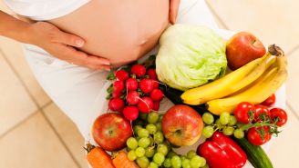 Are Raw-Food Diets Dangerous If You’re Pregnant?