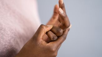 Fact or Fiction: Cracking Your Knuckles Causes Arthritis