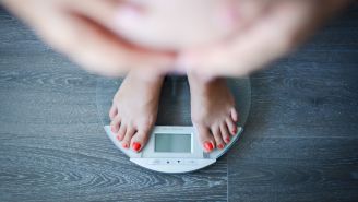 Why your weight fluctuates and 5 easy fixes
