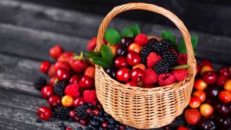 5 colorful fruits and vegetables you need to eat right now