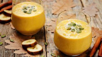 7 autumn-inspired smoothies to sip all season long