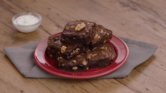 Healthier walnut brownies
