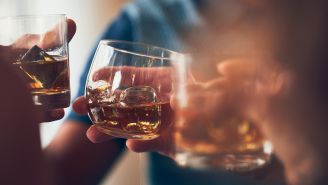 Can drinking alcohol raise your cancer risk?