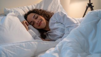 8 ways to fall asleep faster that actually work