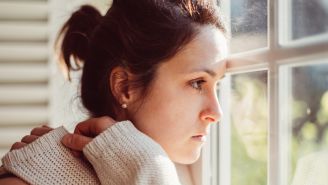How atopic dermatitis can harm your mental health