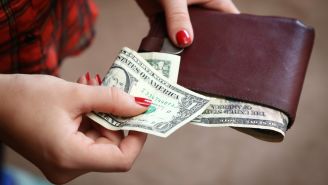 5 reasons to track your spending