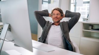 7 simple exercises you can do in your office