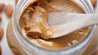 5 delicious and healthy alternatives to peanut butter