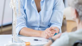 6 tips for finding a rheumatologist to treat RA