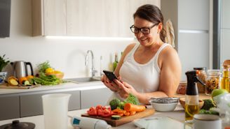 Want to eat healthier? Diet tracking can help