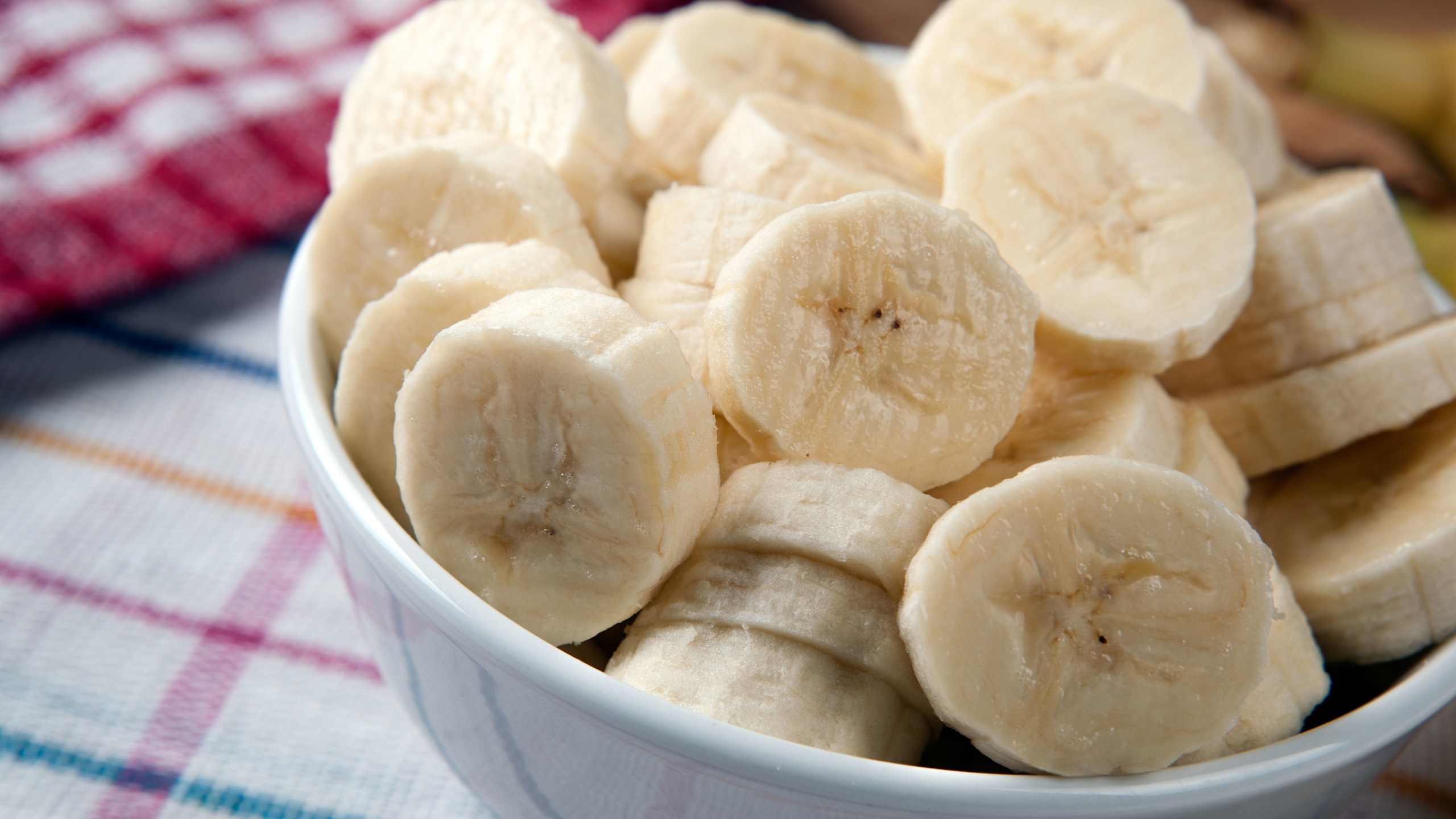 Higher in sugar: Bananas