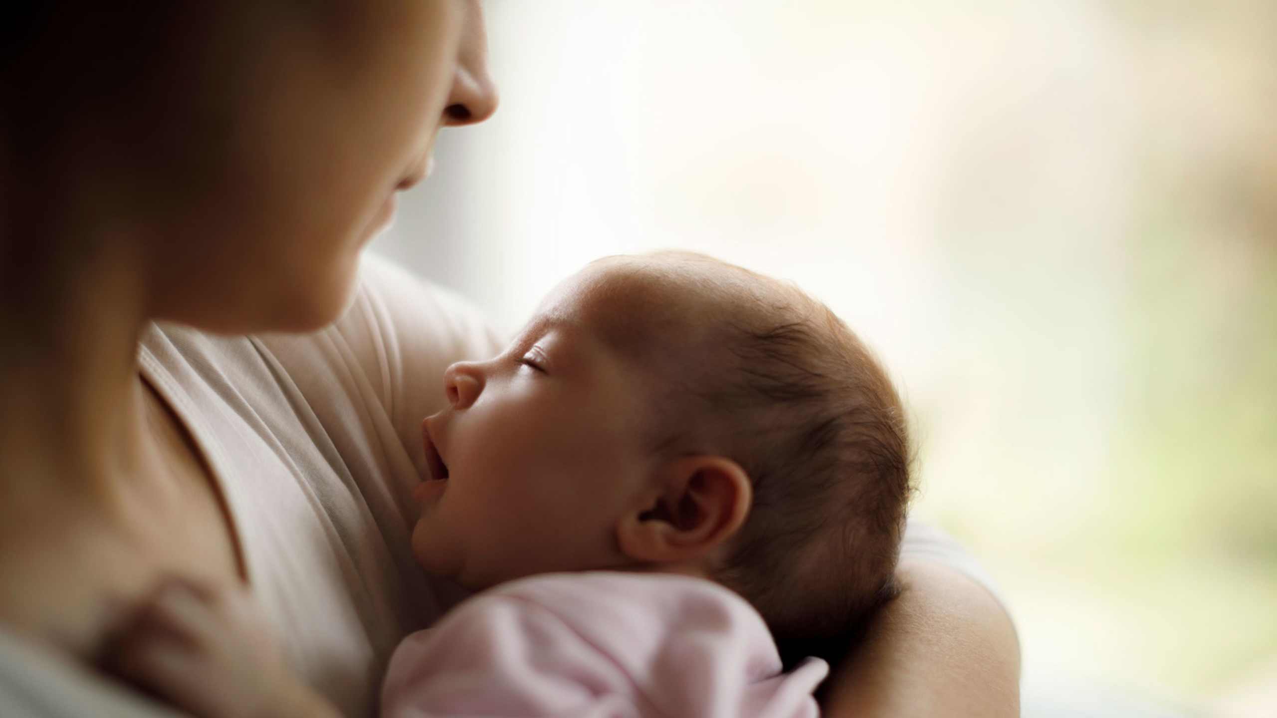 How can you know your baby is getting enough to eat?
