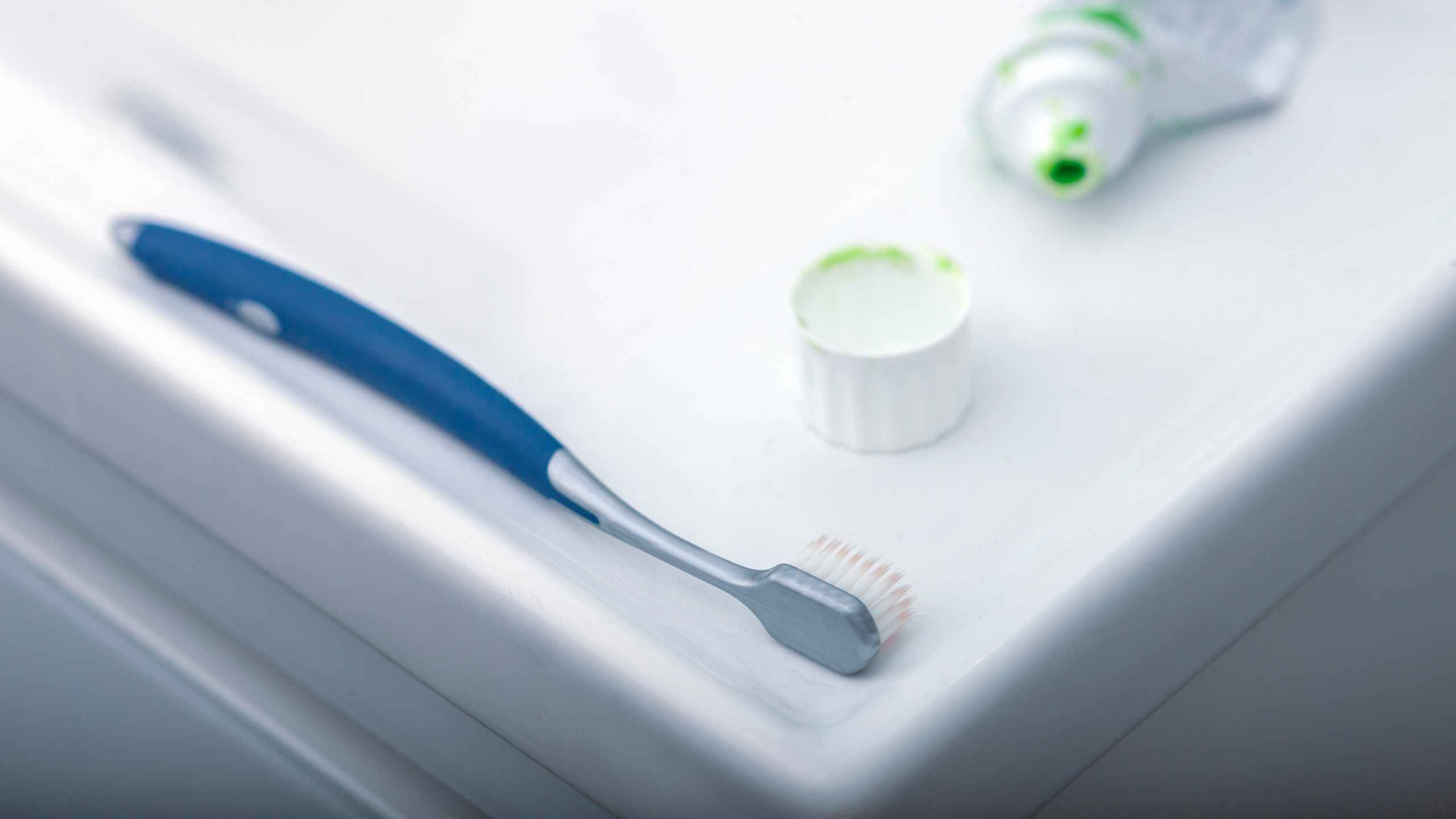 Mistake #6: Cleaning a knocked-out tooth
