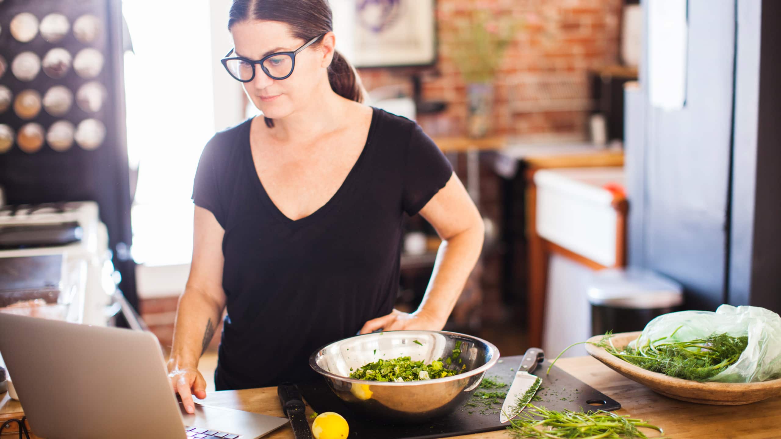 How managing your weight can benefit eye health