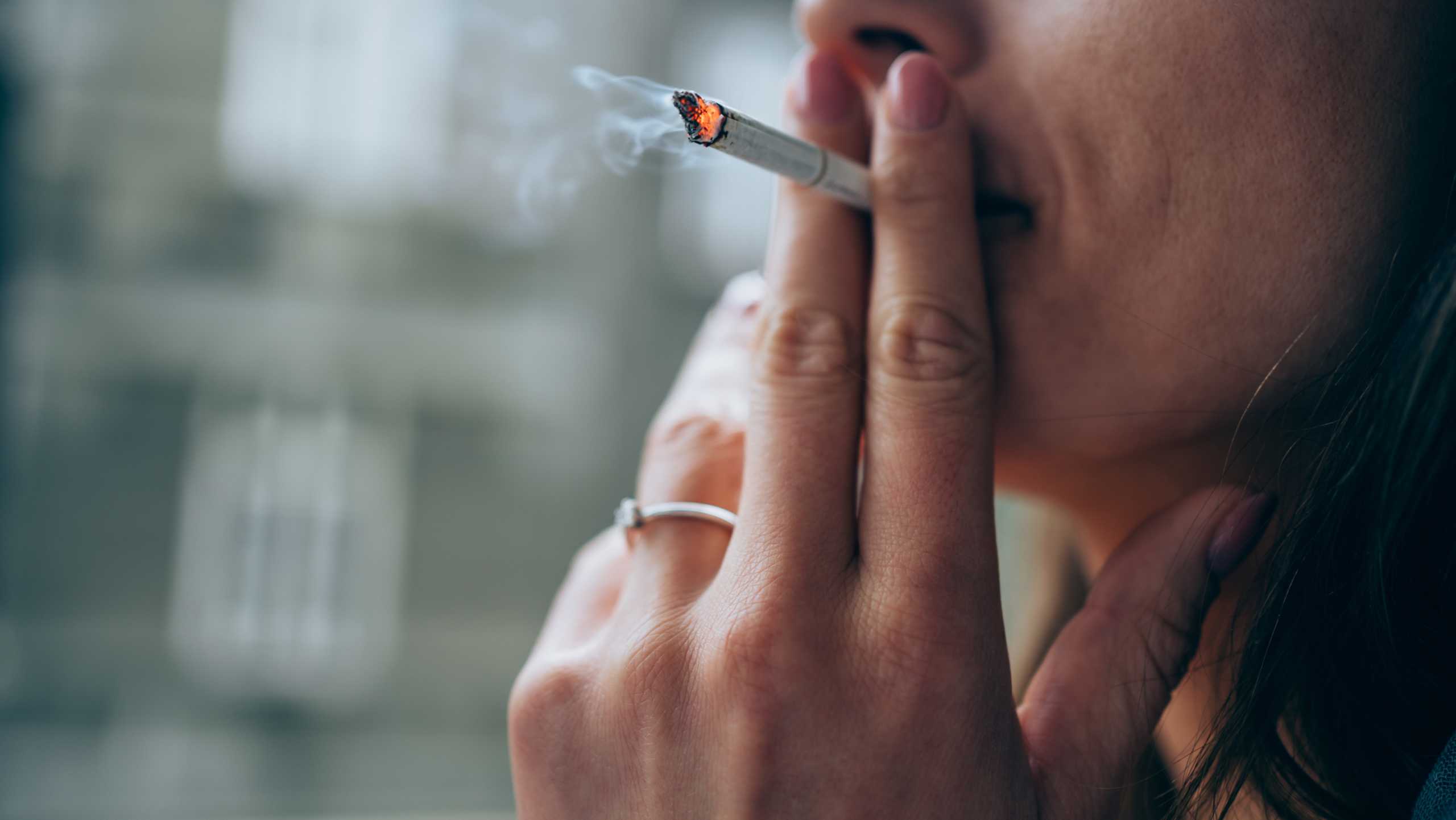 4 shocking ways smoking affects your body