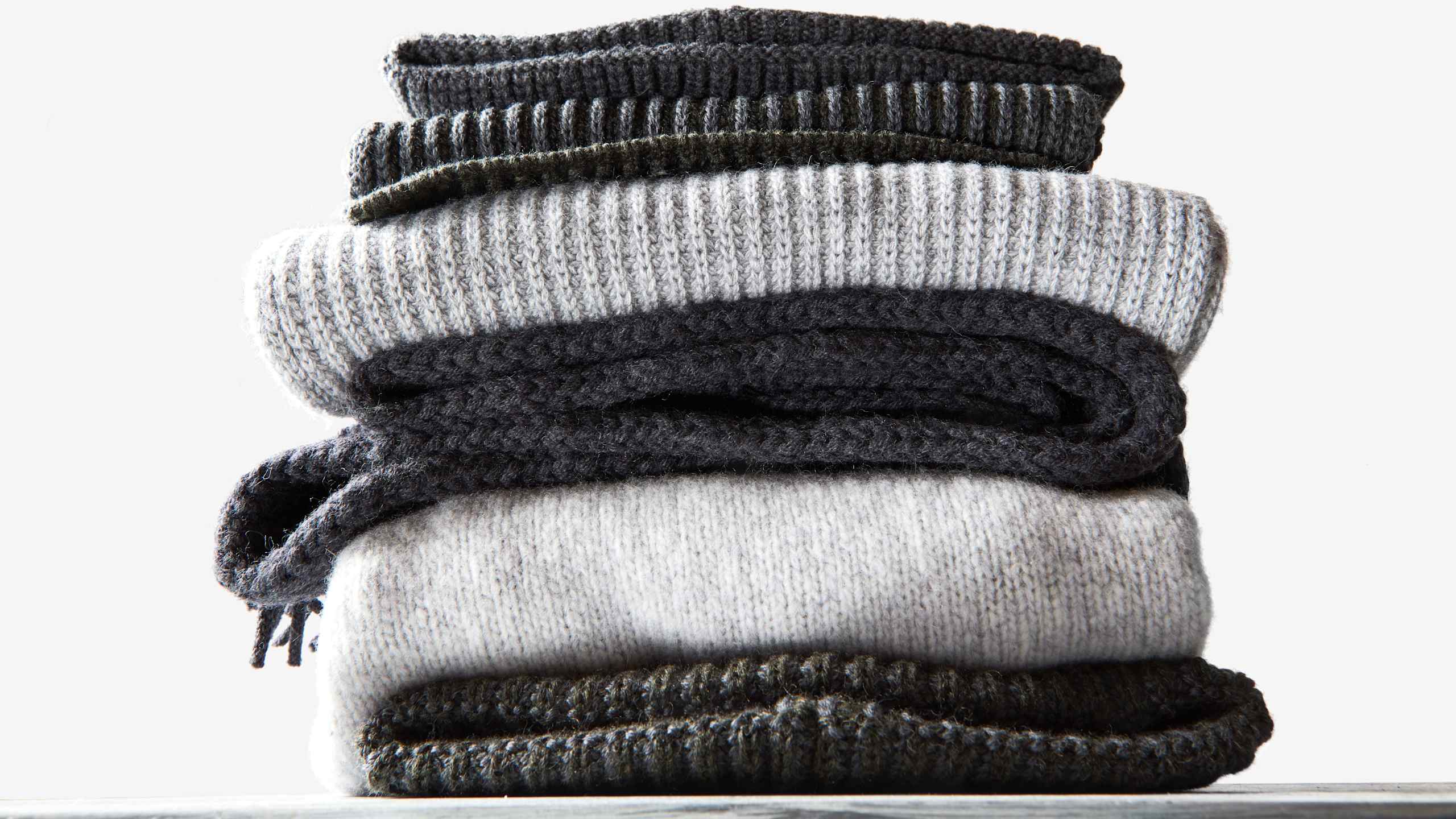Wool and synthetic fibers