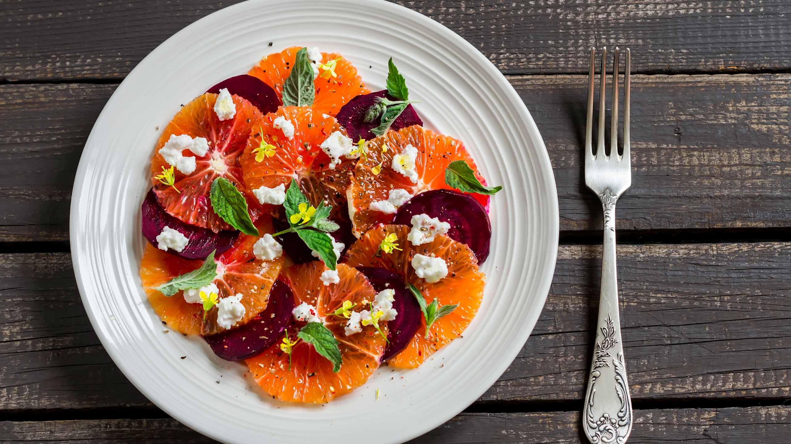 Crunchy beet salad