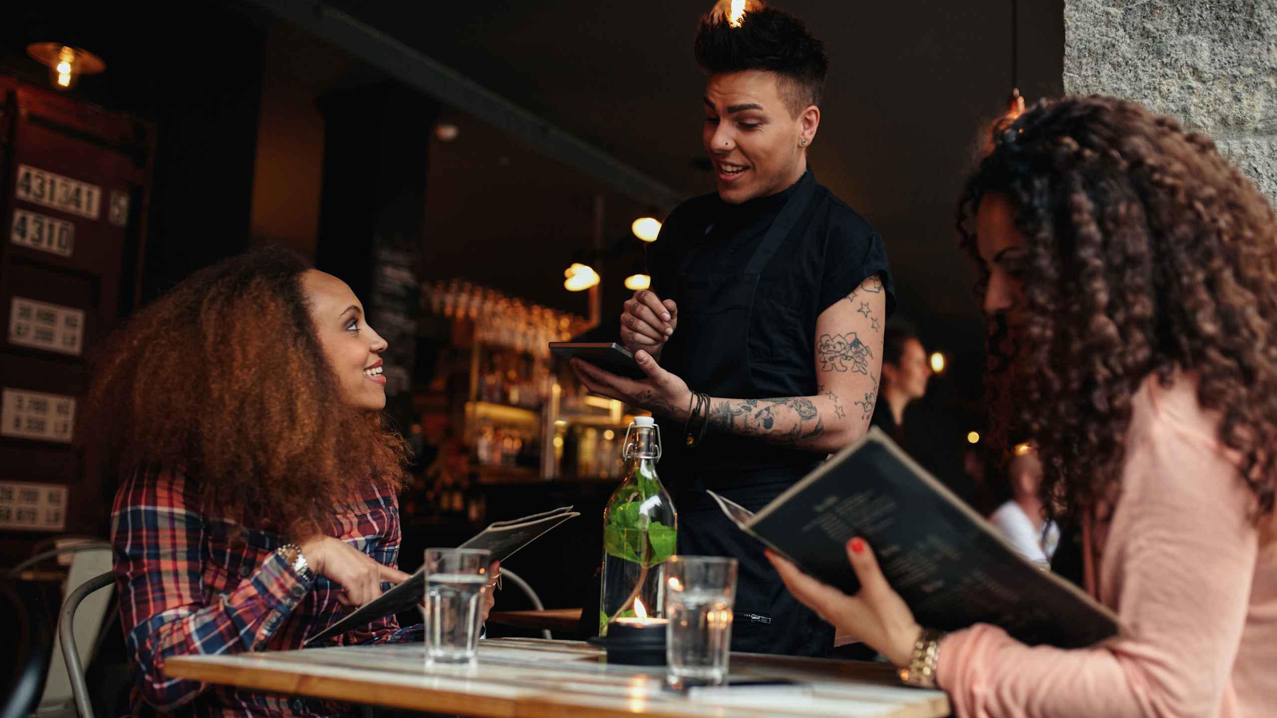 Tips to stay nut-free at restaurant