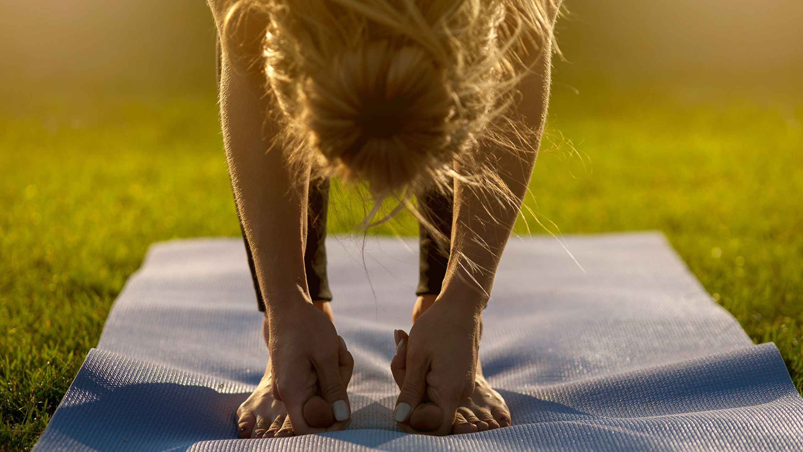 Big-toe pose (padangusthasana)