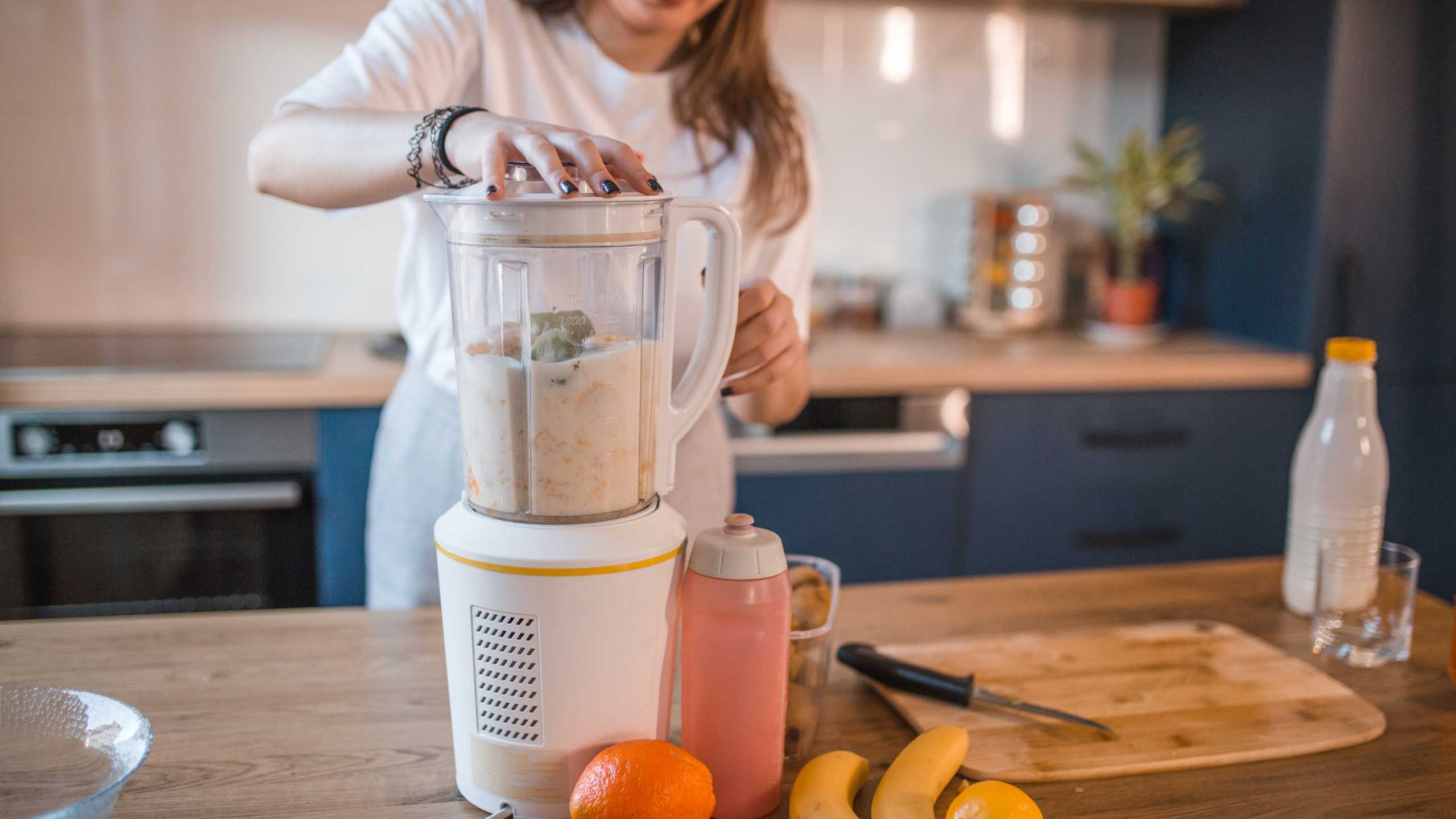 Banana and almond butter smoothie