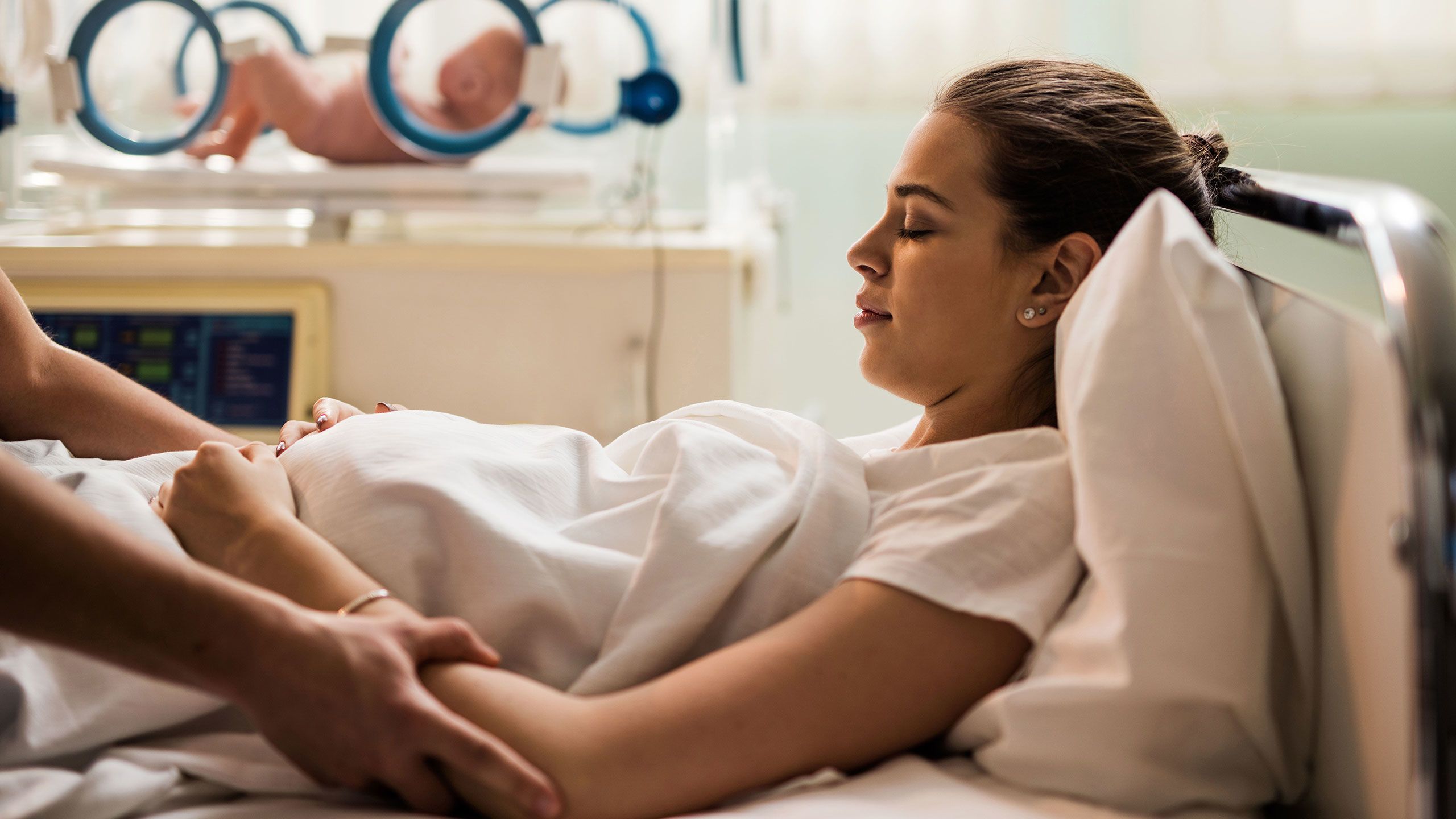 Should you hire a doula? 10 things to keep in mind