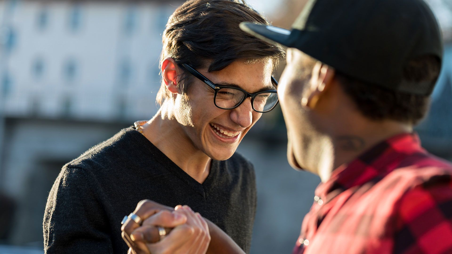 4 simple ways to avoid feeling lonely