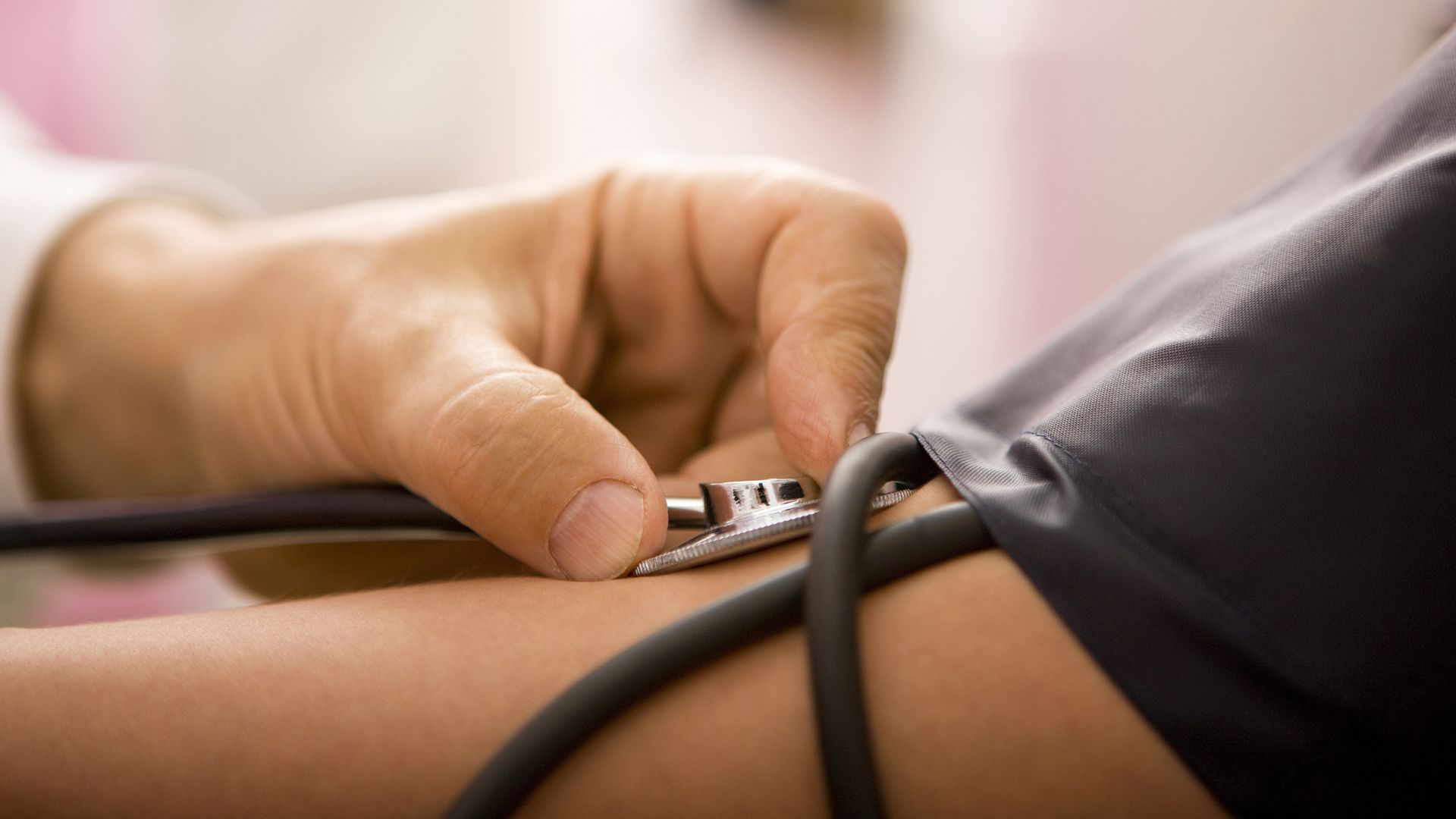 How schizophrenia impacts a person's physical health