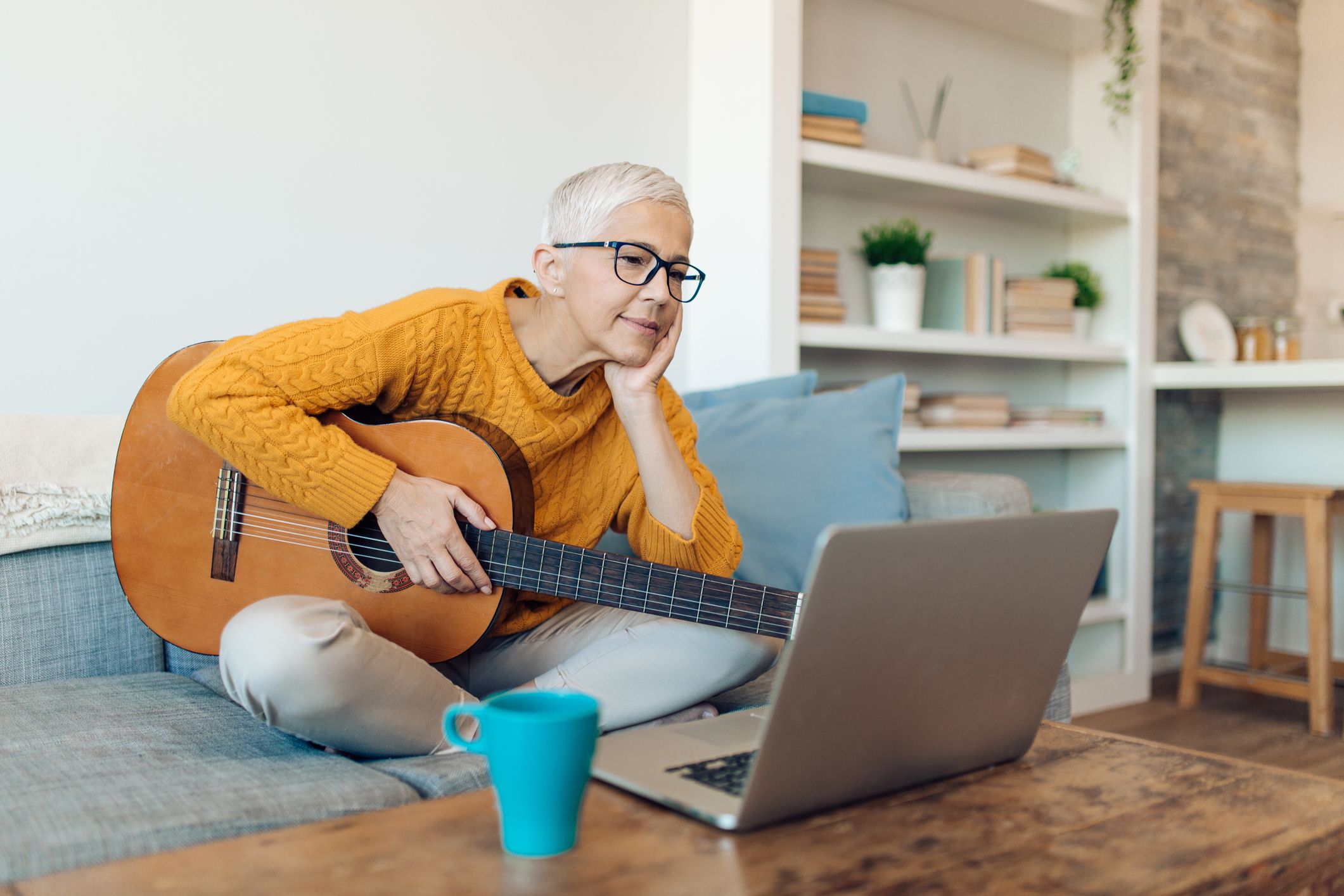 Living with endometrial cancer: taking care of mental health