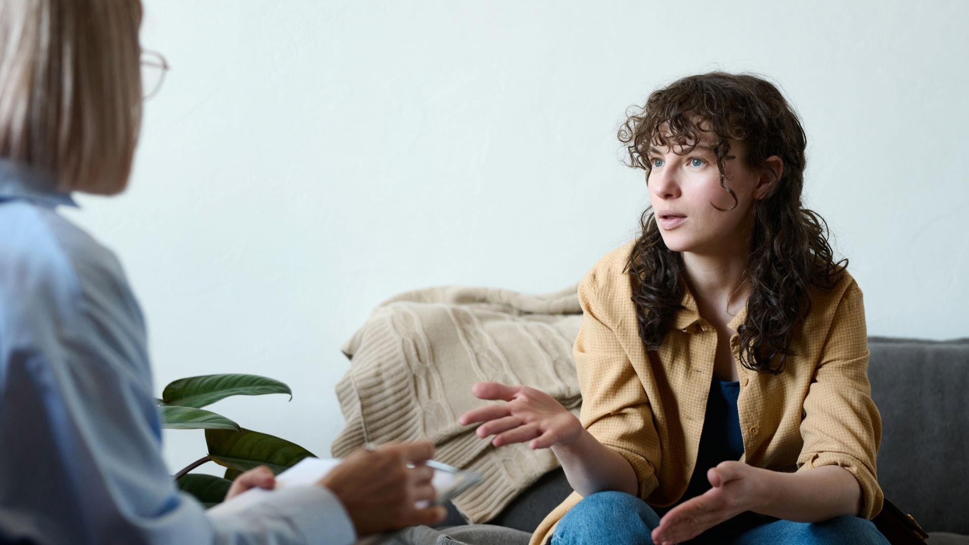 How to Find the Right Therapist When Treating Depression