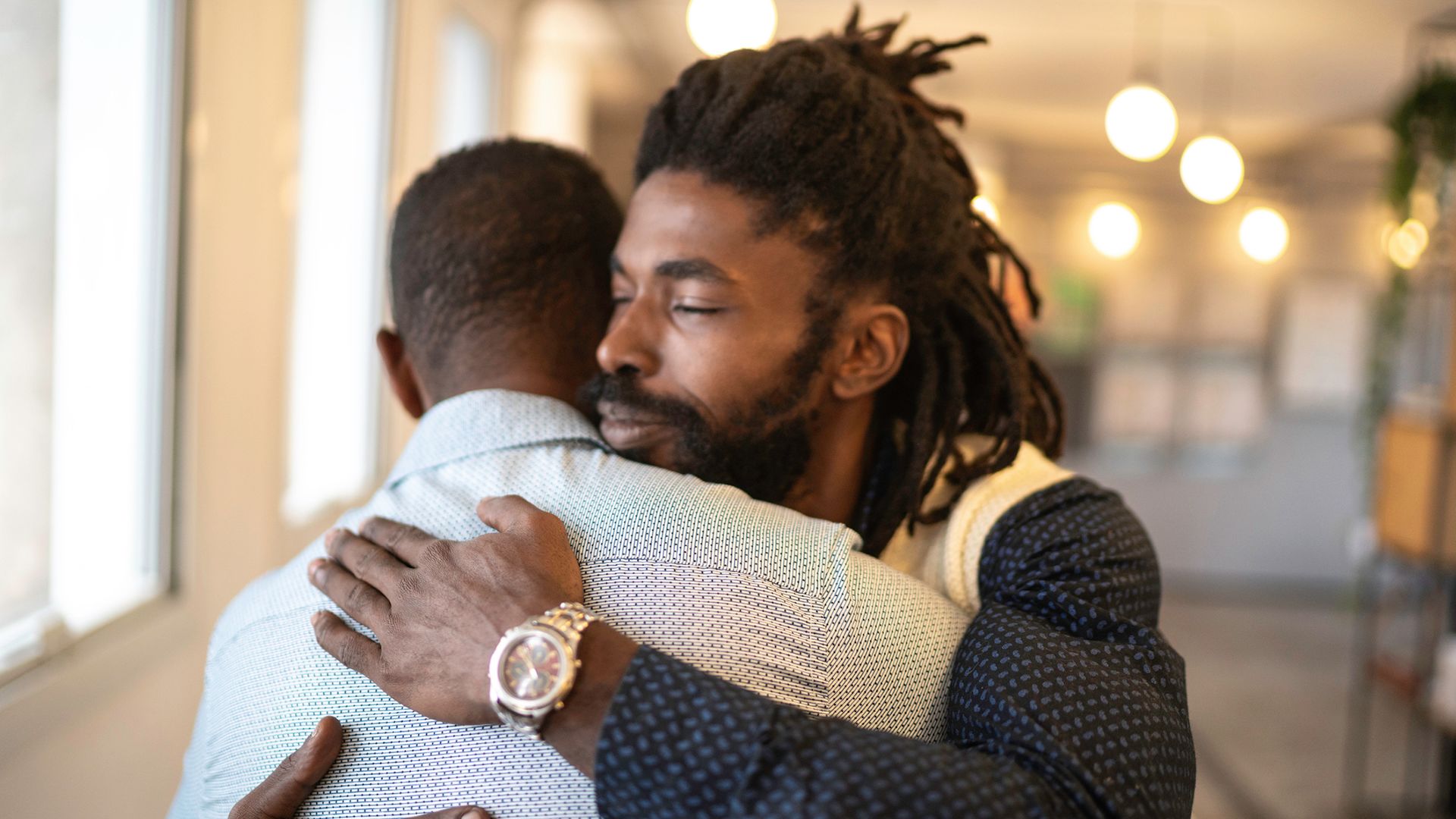 How to find emotional support when managing HIV