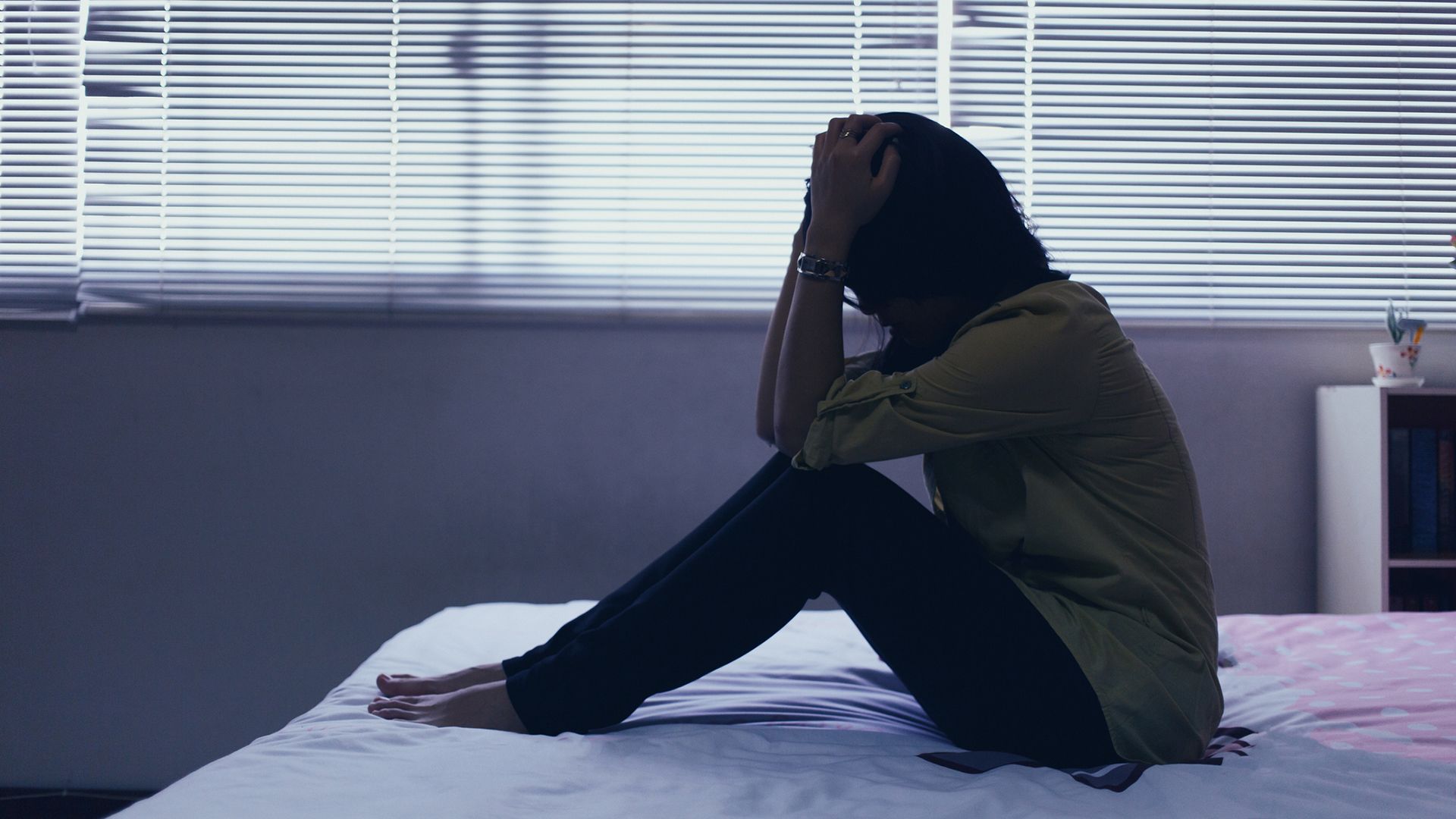 What are the risks of untreated bipolar disorder?