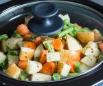 7 slow cooker meals under 500 calories